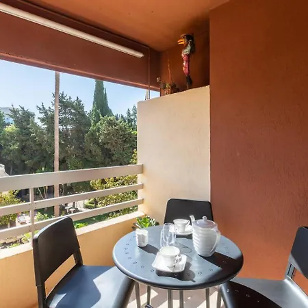 Centro Con Parking Apartment *